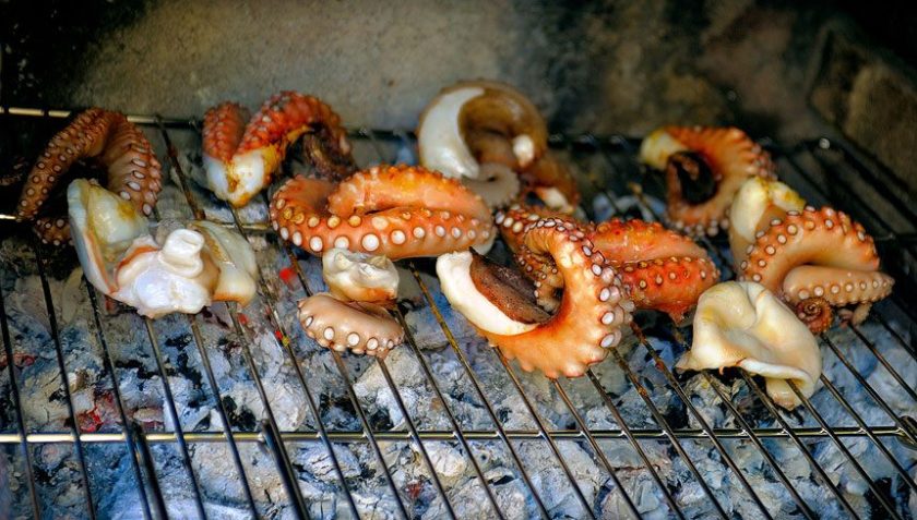 Grilled-Squid-Tentacles-Hong-Kong-860x489